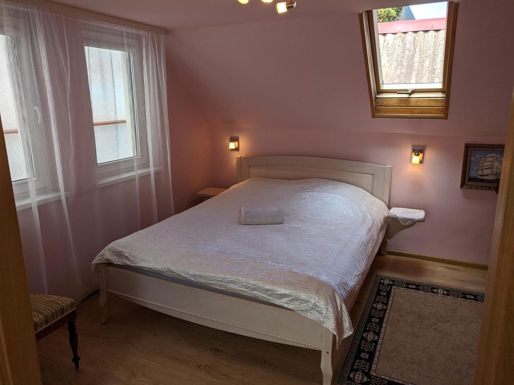 Guest House Nika - Cottages And Rooms In The Heart Of Palanga City Center Extérieur photo
