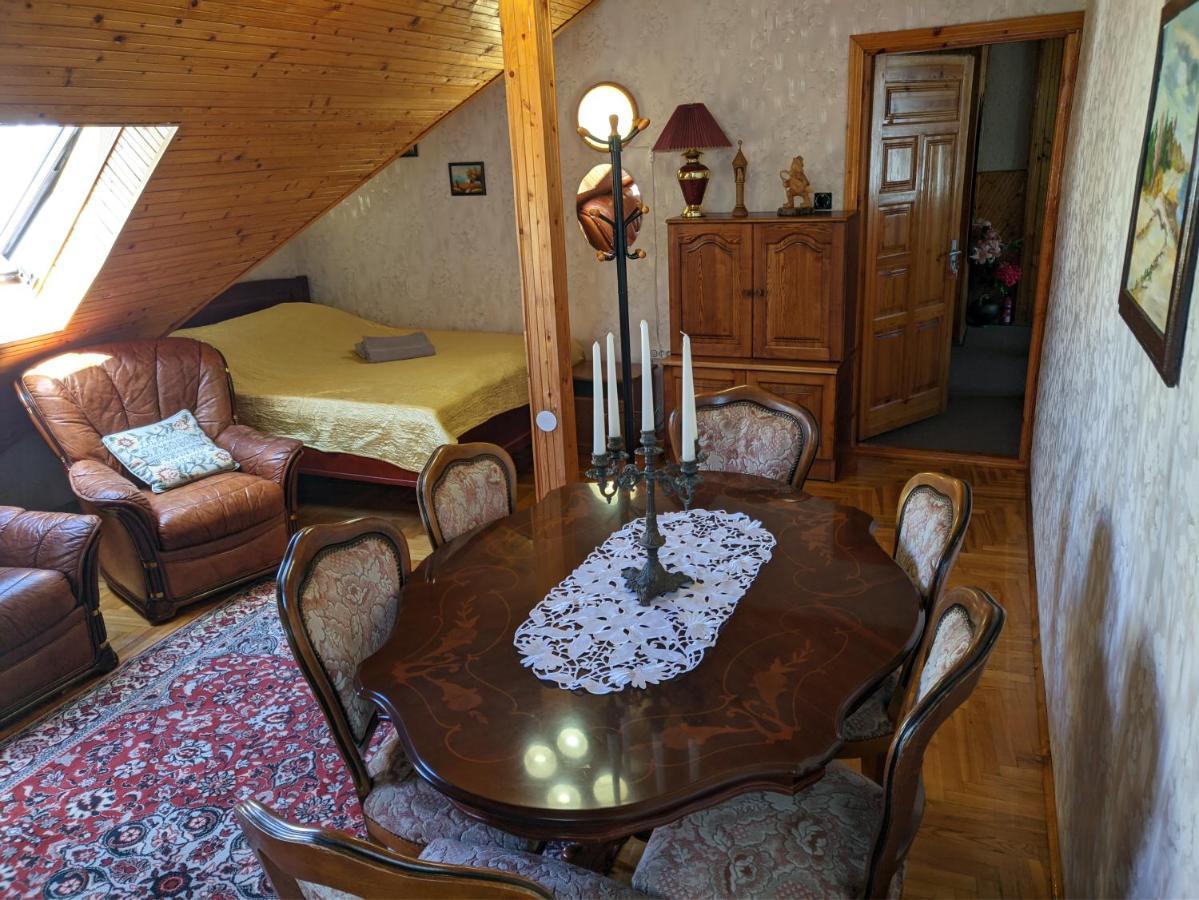 Guest House Nika - Cottages And Rooms In The Heart Of Palanga City Center Chambre photo