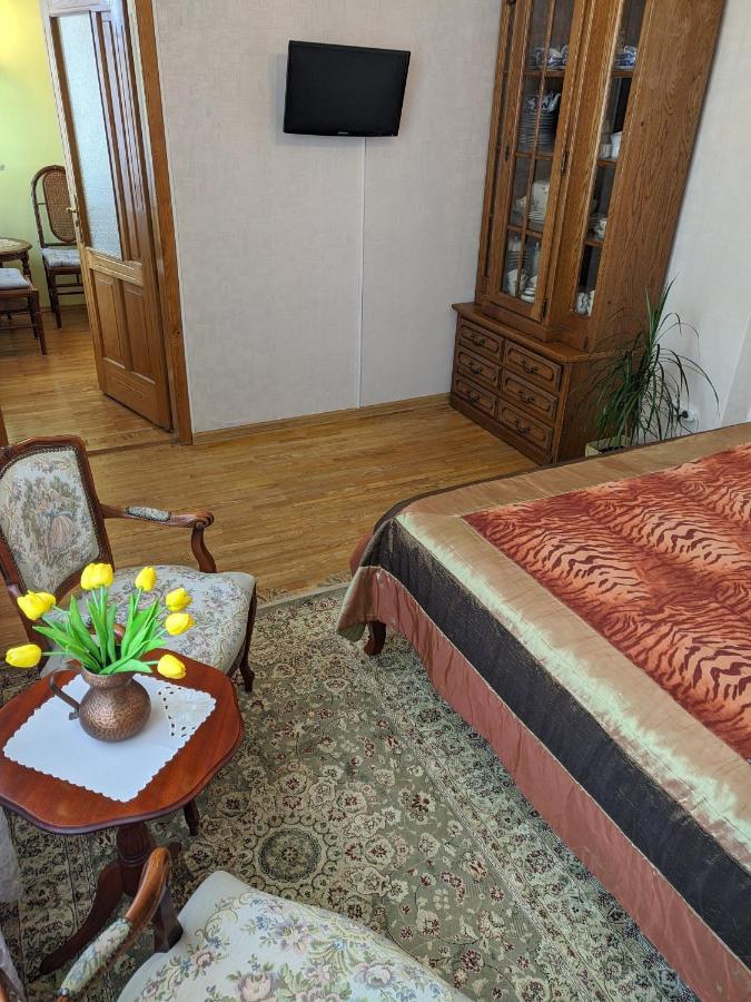 Guest House Nika - Cottages And Rooms In The Heart Of Palanga City Center Extérieur photo