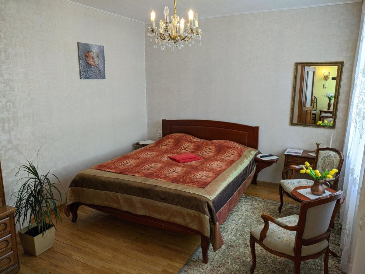 Guest House Nika - Cottages And Rooms In The Heart Of Palanga City Center Extérieur photo
