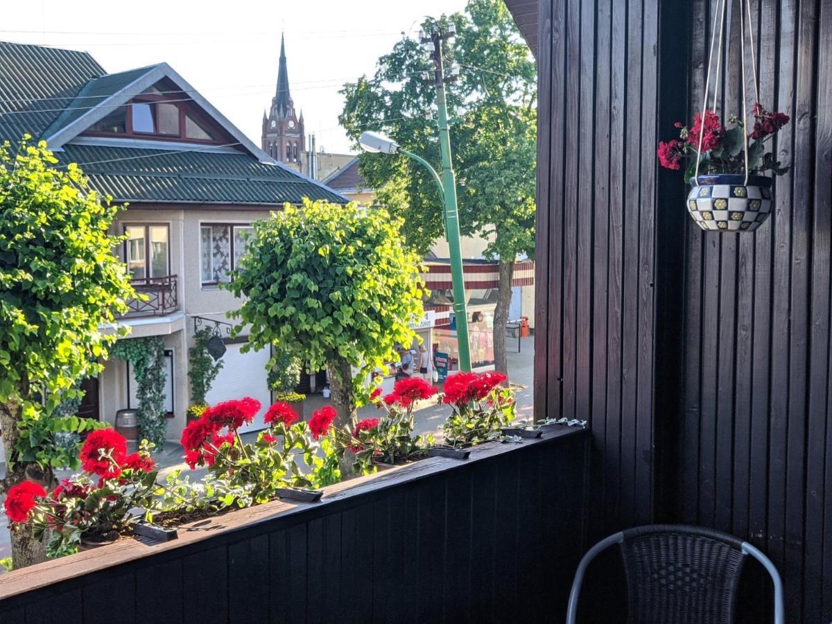 Guest House Nika - Cottages And Rooms In The Heart Of Palanga City Center Extérieur photo
